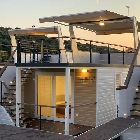 Houseboat Gecko Holiday home *
