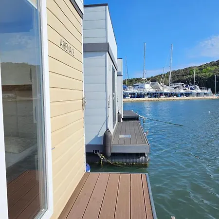Сasa de vacaciones Boat House Gecko