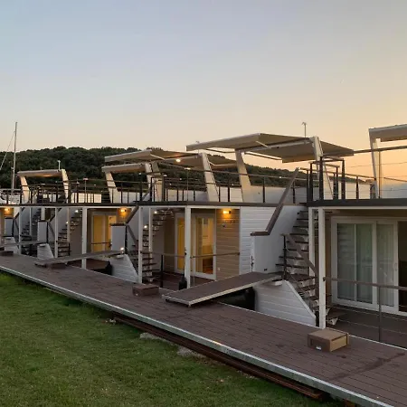 Сasa de vacaciones Boat House Gecko